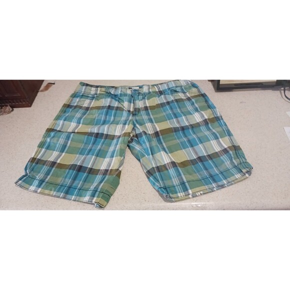 Maurices blue/green plaid bermuda shorts Junior 11/12 - Picture 5 of 5